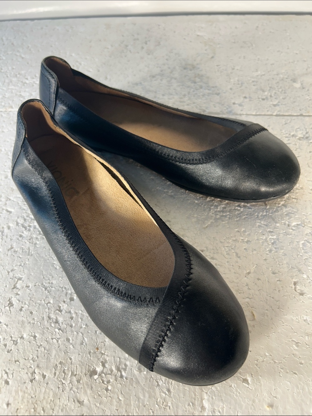 Vionic SZ6 Carroll Black Leather Comfort Ballet Flats Closet Staple Old $ Cottag
